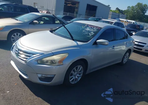 2015 Nissan Altima 2.5 from USA, damaged, VIN 1N4AL3AP4FN343761
